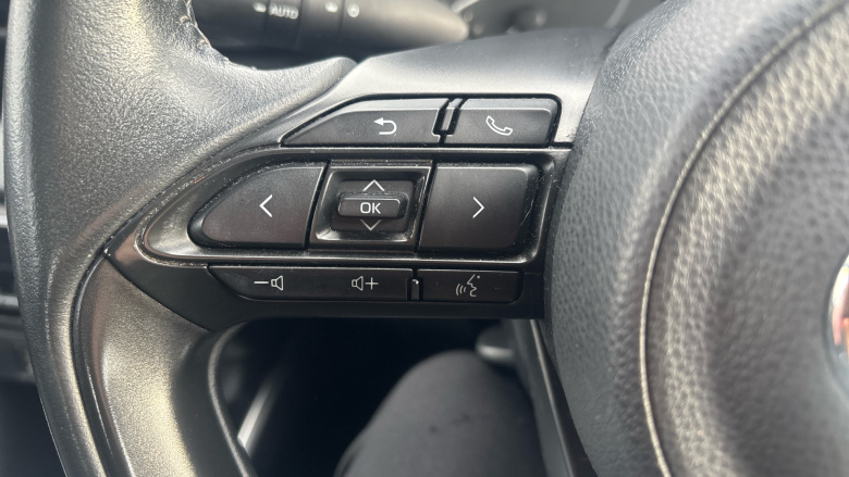 Toyota Yaris 1.5 Hybrid Icon 5dr CVT Hybrid Hatchback